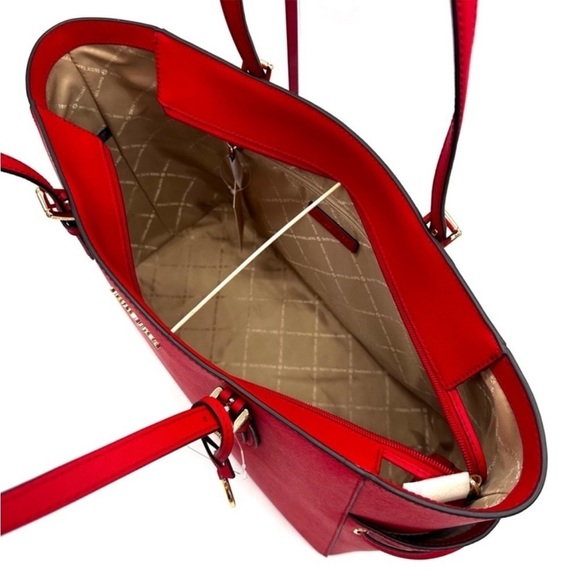 Michael Kors Gilly Large Drawstring Shoulder Tote Bag & Double Zip Wallet Red - Picture 6 of 14